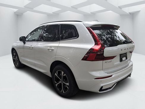 New 2026 Volvo XC60 B5 Core AWD/4WD image 5