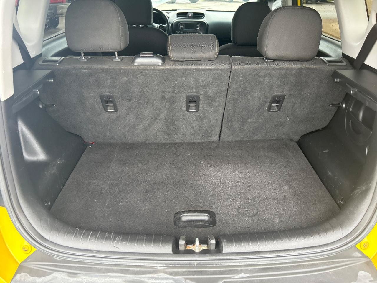Used 2014 Kia Soul + FWD image 20