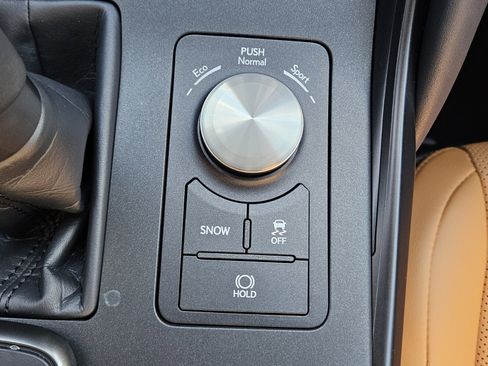 Certified 2025 Lexus IS 350 F Sport image 20