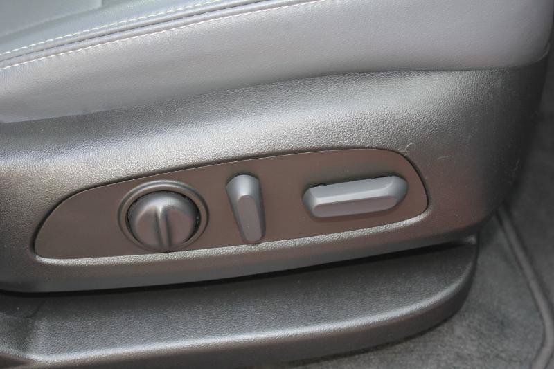 Used 2023 Buick Enclave Essence w/ Experience Buick Package FWD image 23