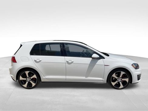 Used 2016 Volkswagen GTI SE FWD image 4