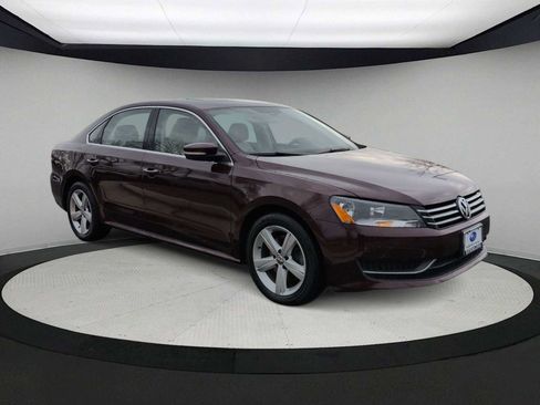 Used 2013 Volkswagen Passat 2.5 SE image 2