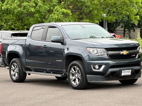 Used 2019 Chevrolet Colorado Z71 AWD/4WD image 9