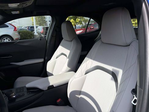 Used 2026 Lexus UX 300h AWD w/ Accessory Package (2T) image 21