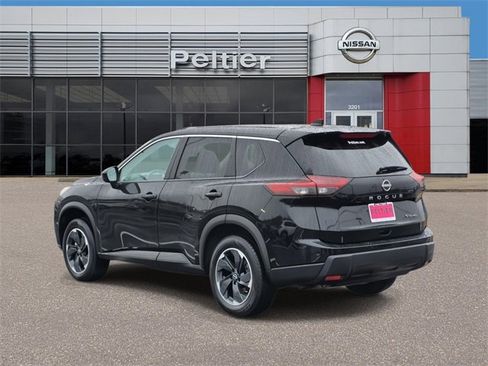 Certified 2024 Nissan Rogue SV image 4