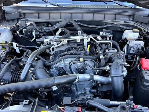 Used 2025 Ford Bronco Big Bend AWD/4WD image 9