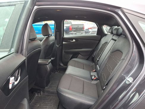 Used 2023 Kia Forte GT-Line image 11