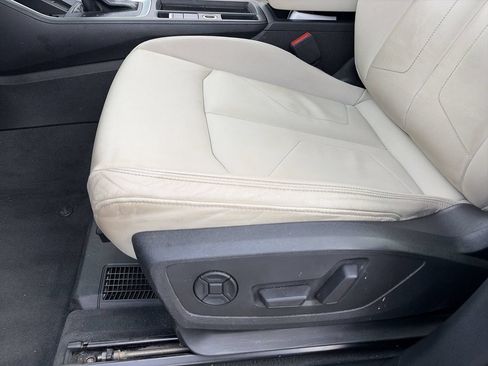 Used 2019 Audi Q3 2.0T Prestige AWD/4WD image 19