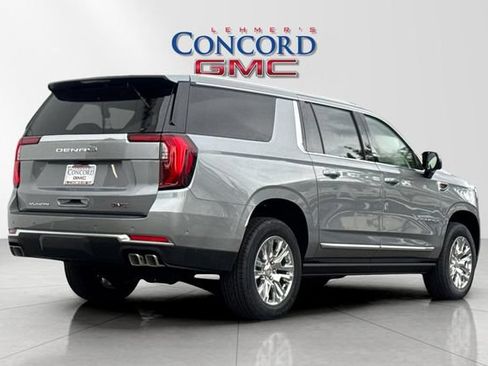 Used 2026 GMC Yukon XL Denali w/ Sun & Power Step Package AWD/4WD image 4
