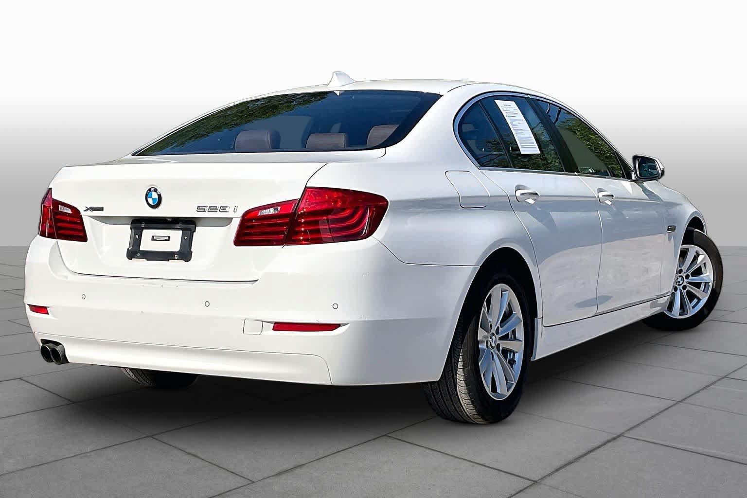 Used 2015 BMW 528i xDrive Sedan AWD/4WD image 11