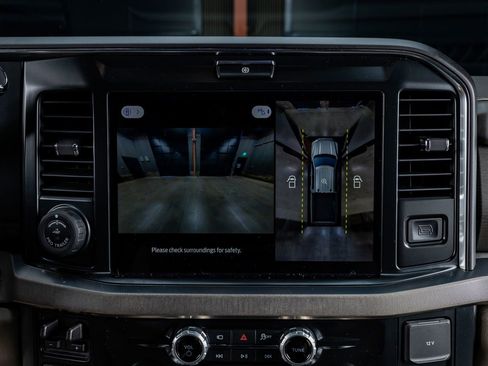 Used 2026 Ford F250 Platinum w/ Platinum Plus Package image 26