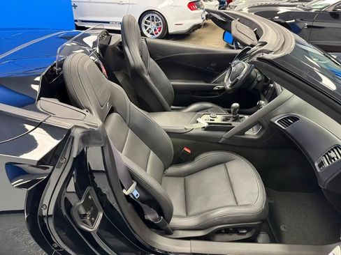 Used 2017 Chevrolet Corvette Z06 RWD image 16