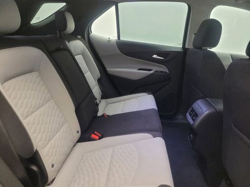 Used 2018 Chevrolet Equinox LS image 19