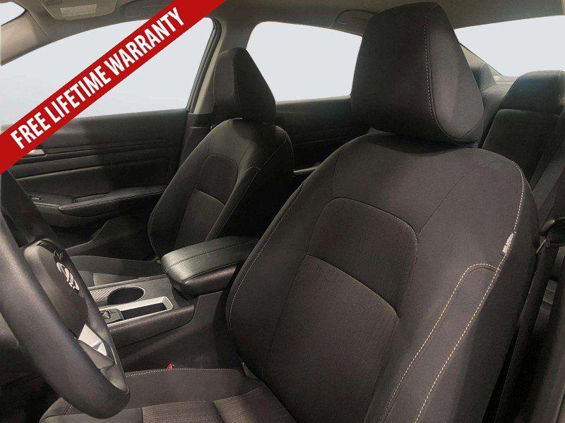 Used 2025 Nissan Altima 2.5 SV FWD image 28