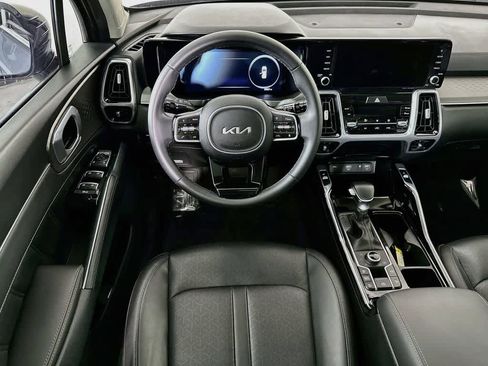 Used 2023 Kia Sorento SX AWD/4WD image 10