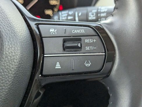 Certified 2024 Honda HR-V EX-L image 32