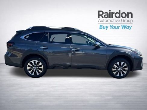Used 2024 Subaru Outback Touring AWD/4WD image 8