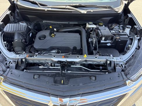 Used 2023 Chevrolet Equinox LS w/ LS Convenience Package FWD image 29