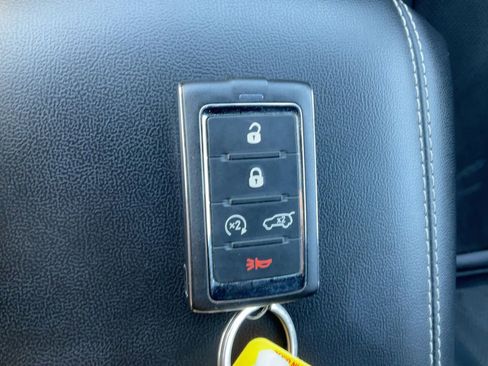 Used 2022 Jeep Grand Cherokee Altitude image 23