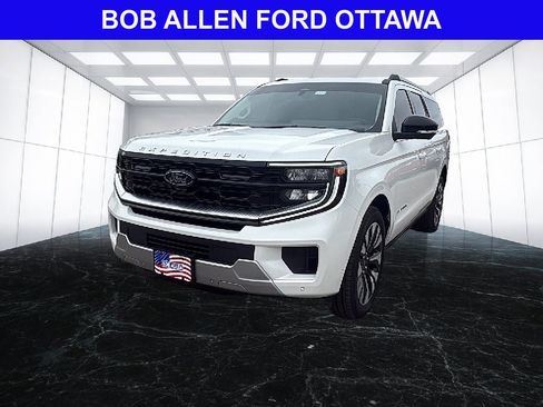 Used 2025 Ford Expedition Max Platinum w/ Driver's Package AWD/4WD image 1