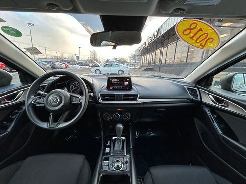 Used 2018 MAZDA MAZDA3 Sport image 20