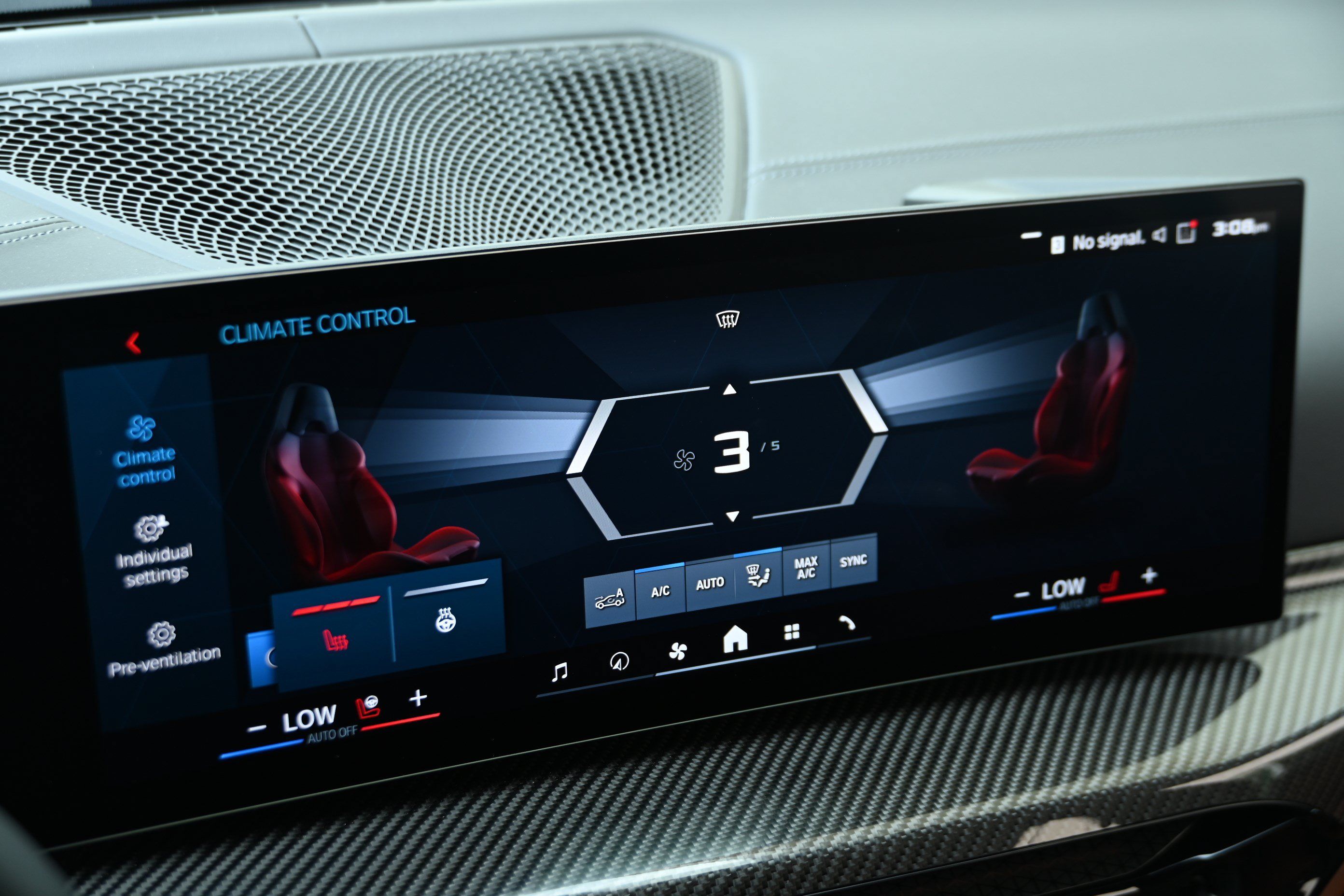 Used 2025 BMW M3 w/ Executive Package RWD image 38
