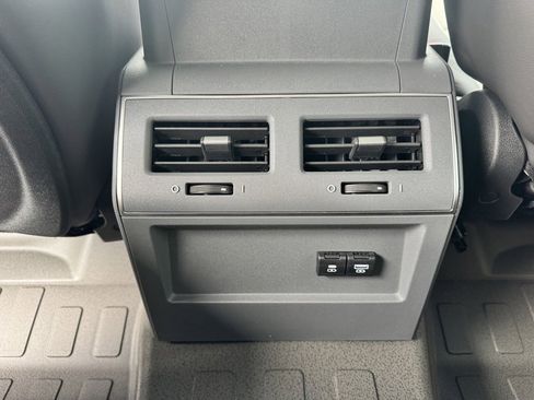 New 2025 INEOS Grenadier Fieldmaster Edition image 18