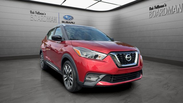 Used 2018 Nissan Kicks SR w/ Premium Package FWD image 2