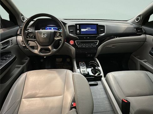 Used 2019 Honda Pilot Touring image 25