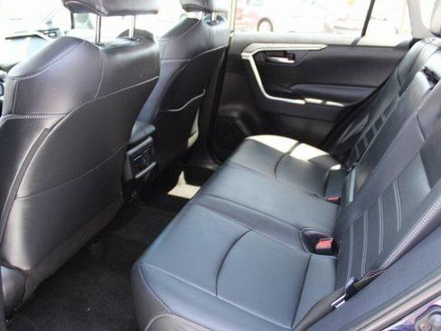 Certified 2020 Toyota RAV4 XLE Premium AWD/4WD image 21