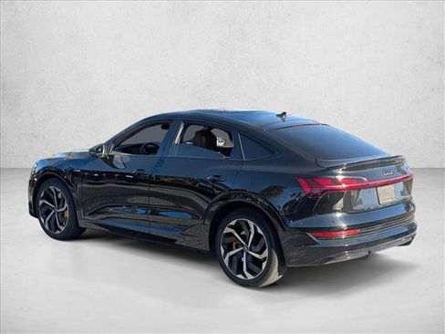 Used 2023 Audi e-tron Premium Plus w/ Premium Plus Package image 7