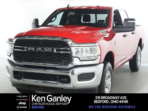 Used 2024 RAM 3500 Tradesman w/ Chrome Appearance Group AWD/4WD image 1