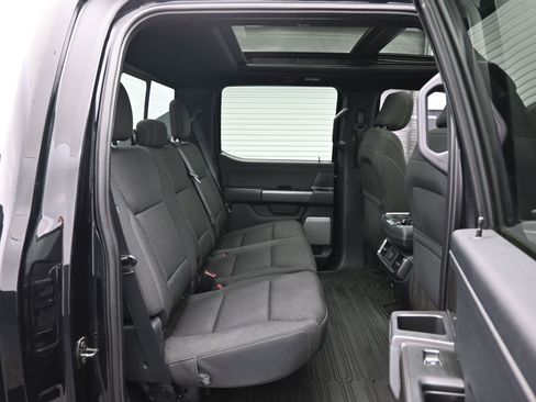 Used 2021 Ford F150 XLT w/ Equipment Group 302A High image 11