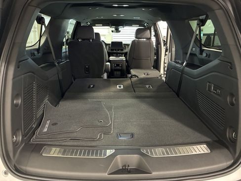 Used 2022 Chevrolet Suburban High Country w/ Max Trailering Package image 24