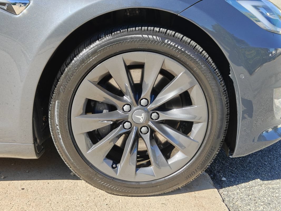 Used 2018 Tesla Model S 100D AWD/4WD image 10
