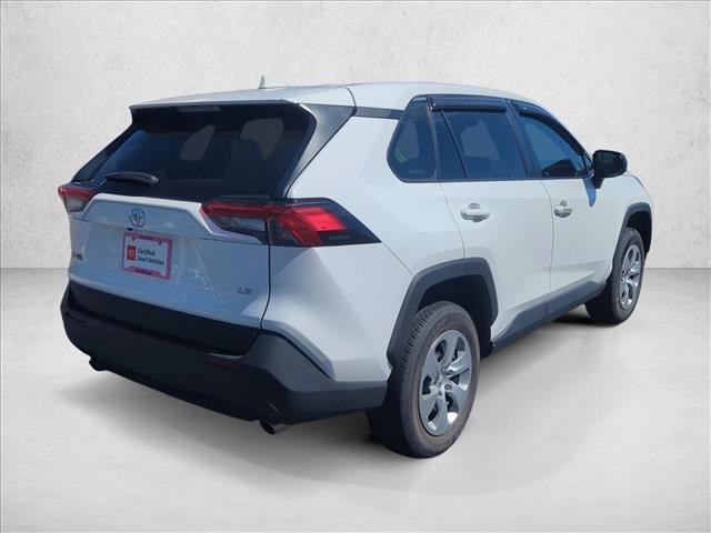 Used 2022 Toyota RAV4 LE FWD image 5