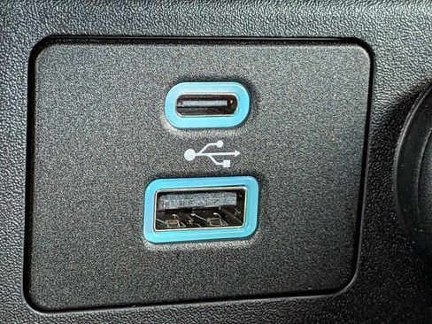 Certified 2023 Ford Escape ST-Line w/ Tech Pack #1 image 27