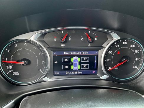 Used 2020 Chevrolet Equinox Premier image 20