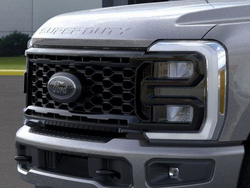New 2026 Ford F250 XLT w/ XLT Premium Package image 17