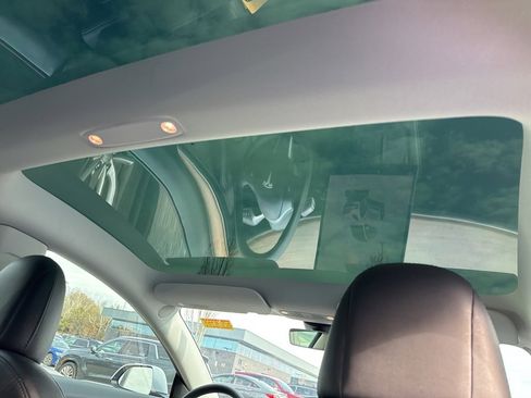 Used 2022 Tesla Model 3 image 12