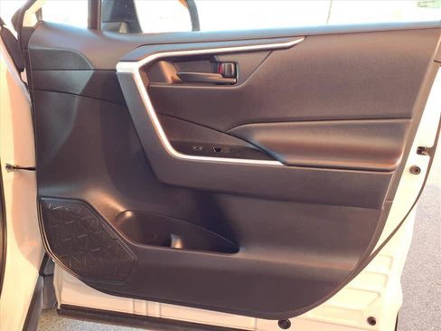 Certified 2025 Toyota RAV4 LE image 23