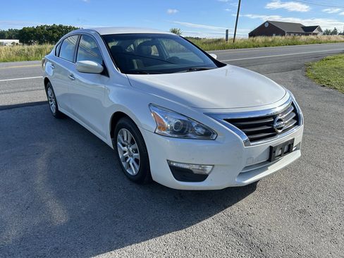 Used 2014 Nissan Altima 3.5 SL w/ Technology Package FWD image 3