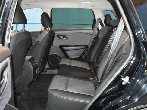 Certified 2023 Nissan Rogue SV image 18