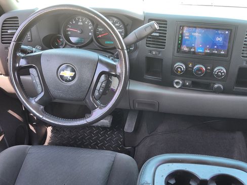 Used 2011 Chevrolet Silverado 1500 LS RWD image 9