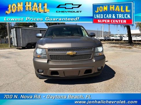 Used 2013 Chevrolet Suburban LT image 18