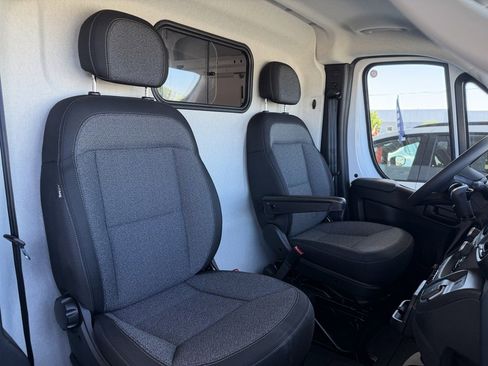 Used 2026 RAM ProMaster 2500 w/ Convenience Group FWD image 26