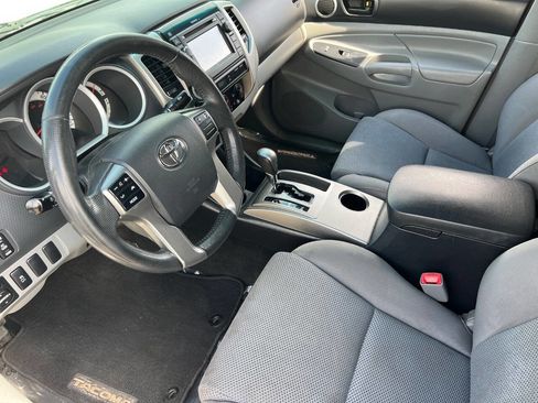 Used 2013 Toyota Tacoma PreRunner w/ TRD Sport Pkg image 21