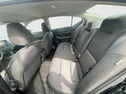 Used 2023 Nissan Altima 2.5 S FWD image 33