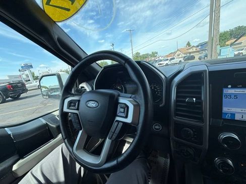 Used 2017 Ford F150 Lariat w/ Equipment Group 501A Mid AWD/4WD image 32