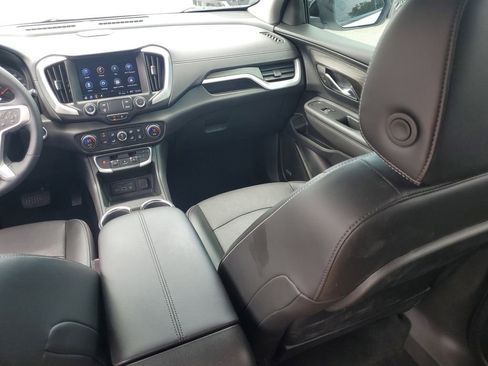 Used 2023 GMC Terrain SLT w/ Infotainment Package II FWD image 18